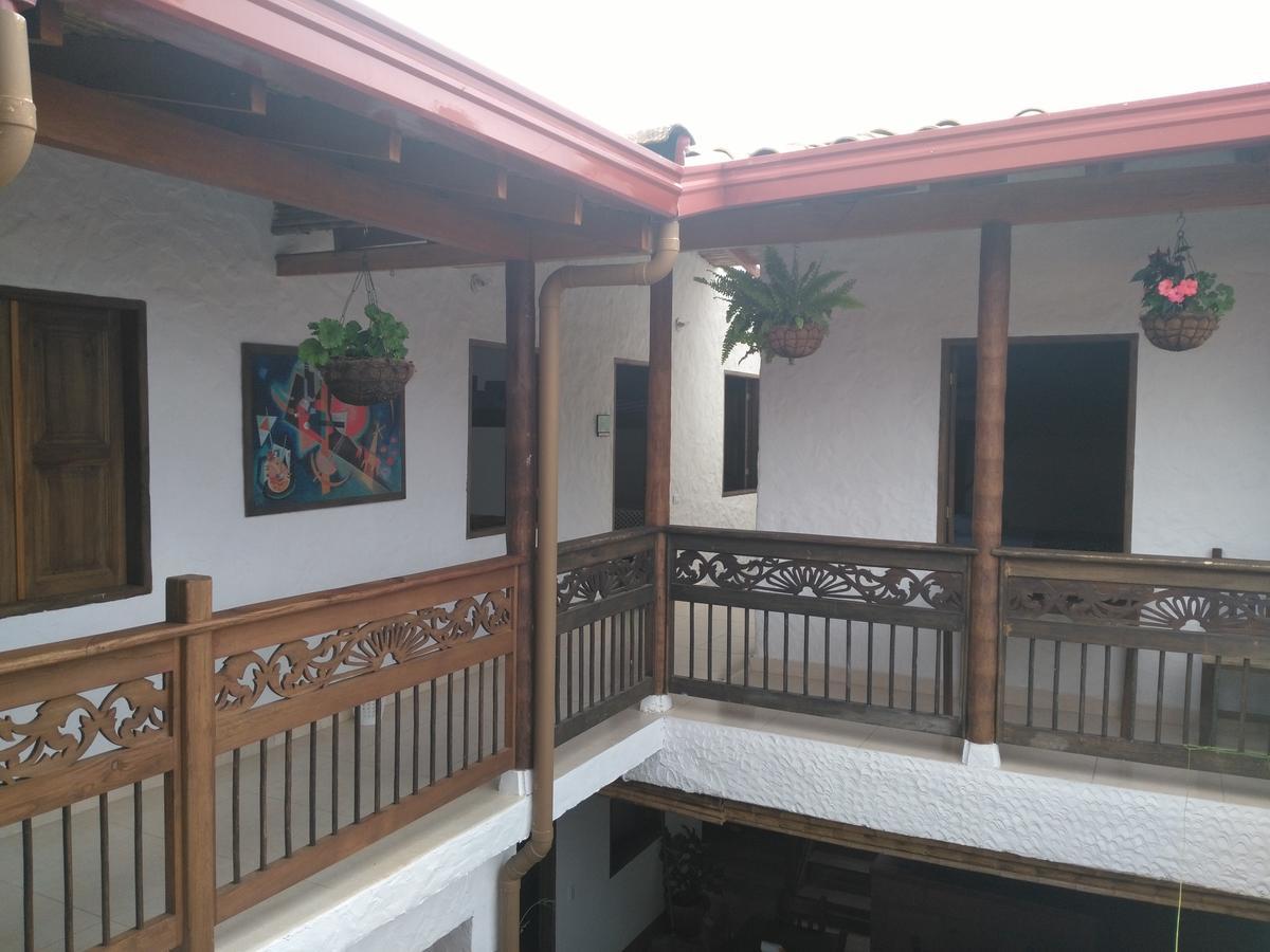 Sergeant Pepper'S Hostel Jardín Exterior foto