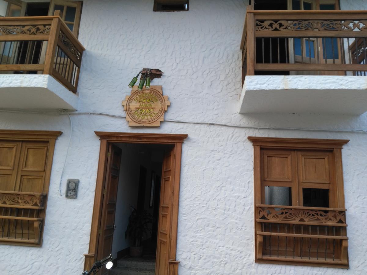 Sergeant Pepper'S Hostel Jardín Exterior foto