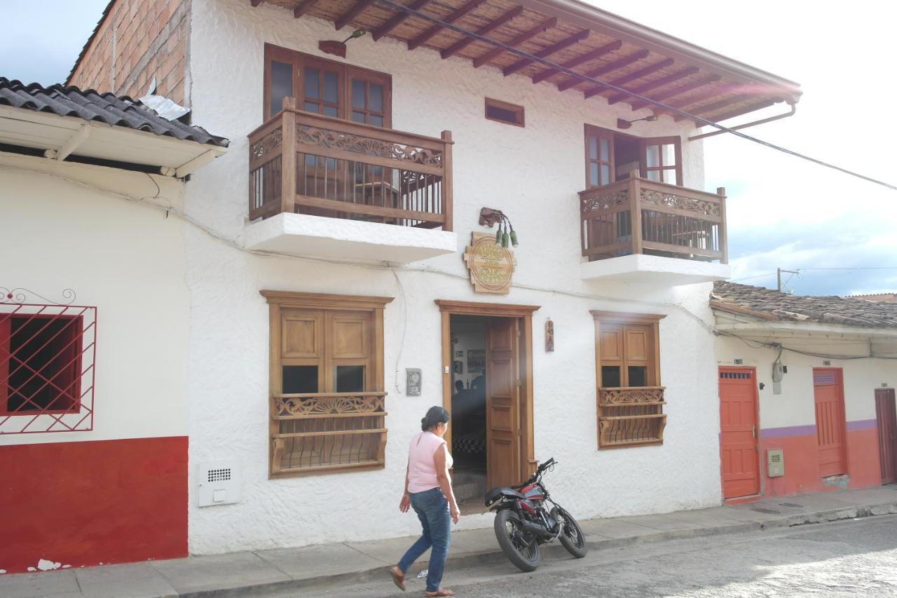 Sergeant Pepper'S Hostel Jardín Exterior foto