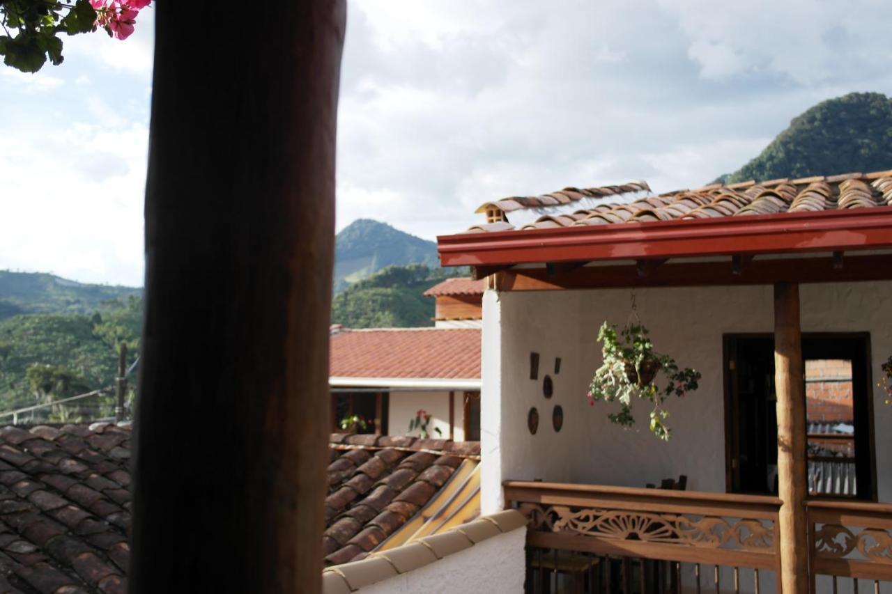 Sergeant Pepper'S Hostel Jardín Exterior foto