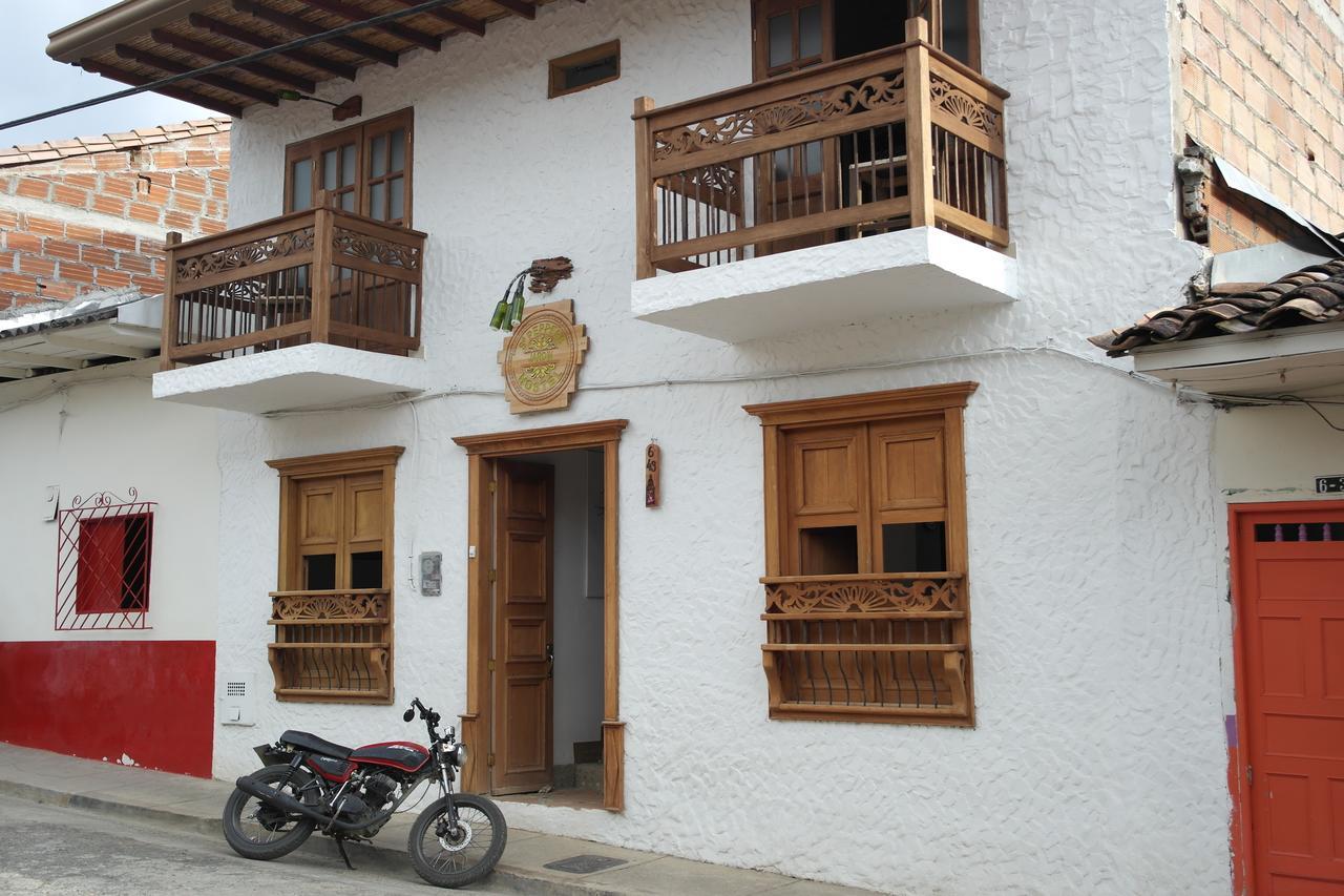 Sergeant Pepper'S Hostel Jardín Exterior foto