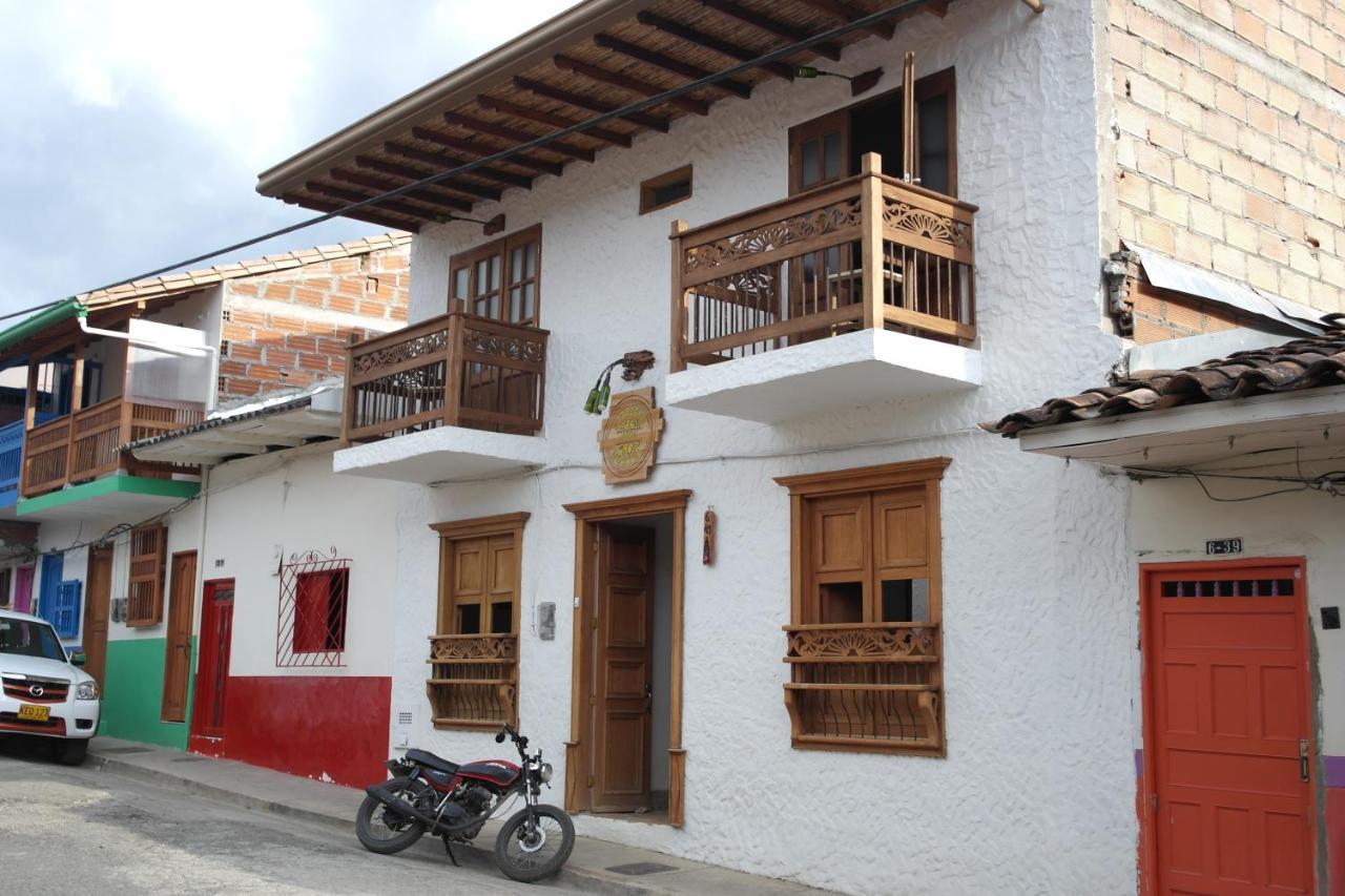 Sergeant Pepper'S Hostel Jardín Exterior foto